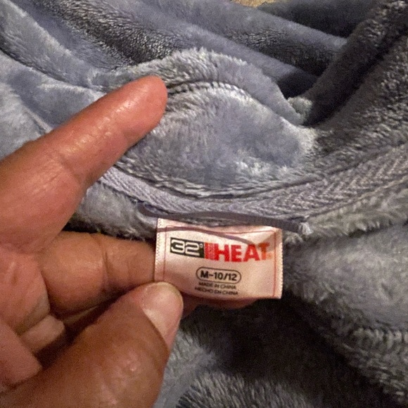 32 ° Heat - Girls size M 10/12 soft jacket with 2 side zip pockets. - Picture 4 of 7